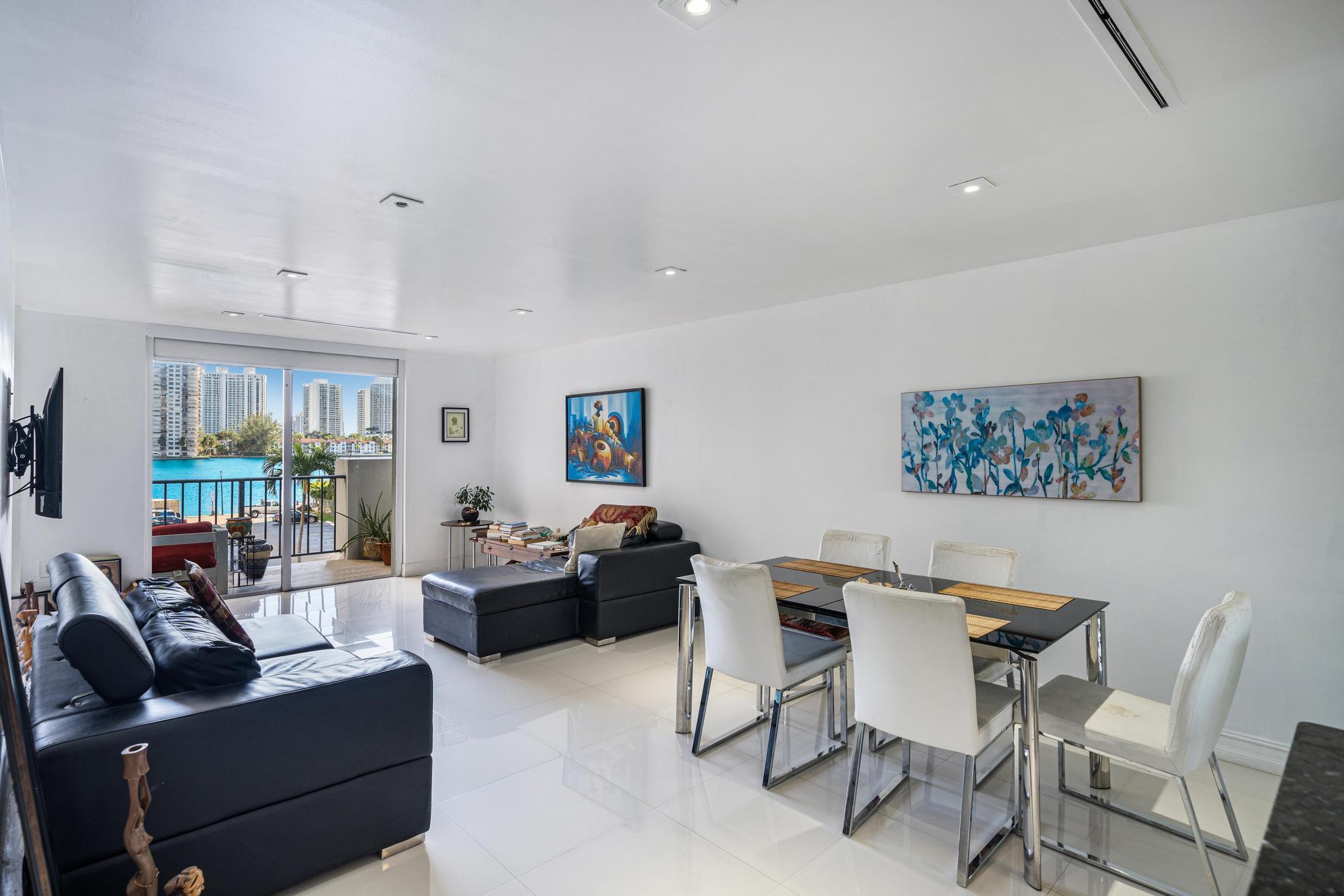 2750 NE 183rd Street Unit: 301