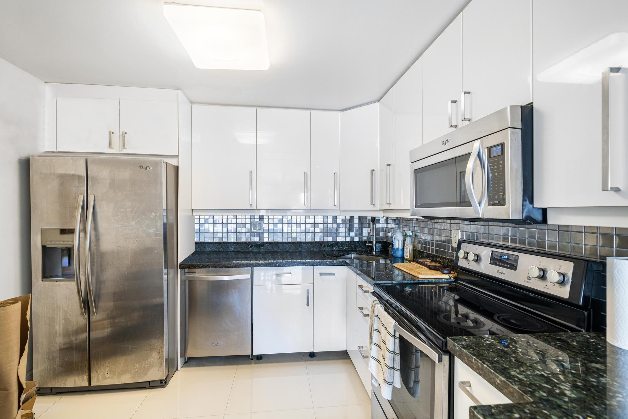 2750 NE 183rd Street Unit: 301