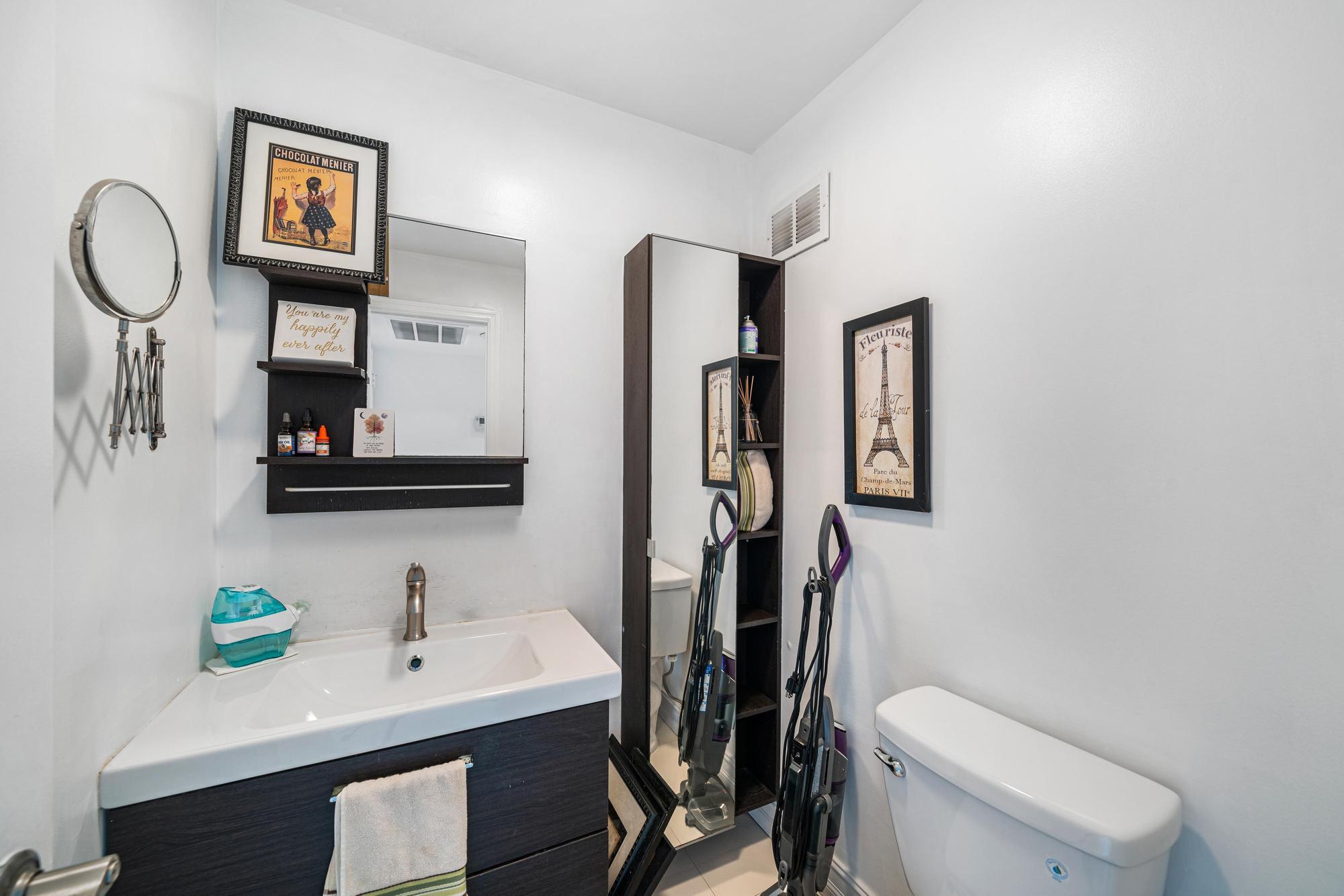 2750 NE 183rd Street Unit: 301
