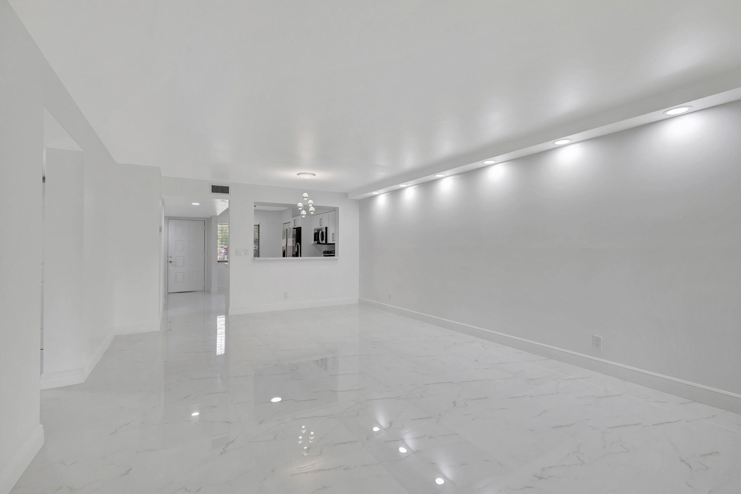 7320 Amberly Lane 105