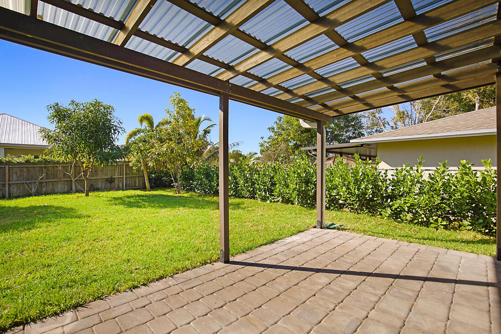 6946 Palm Garden Street