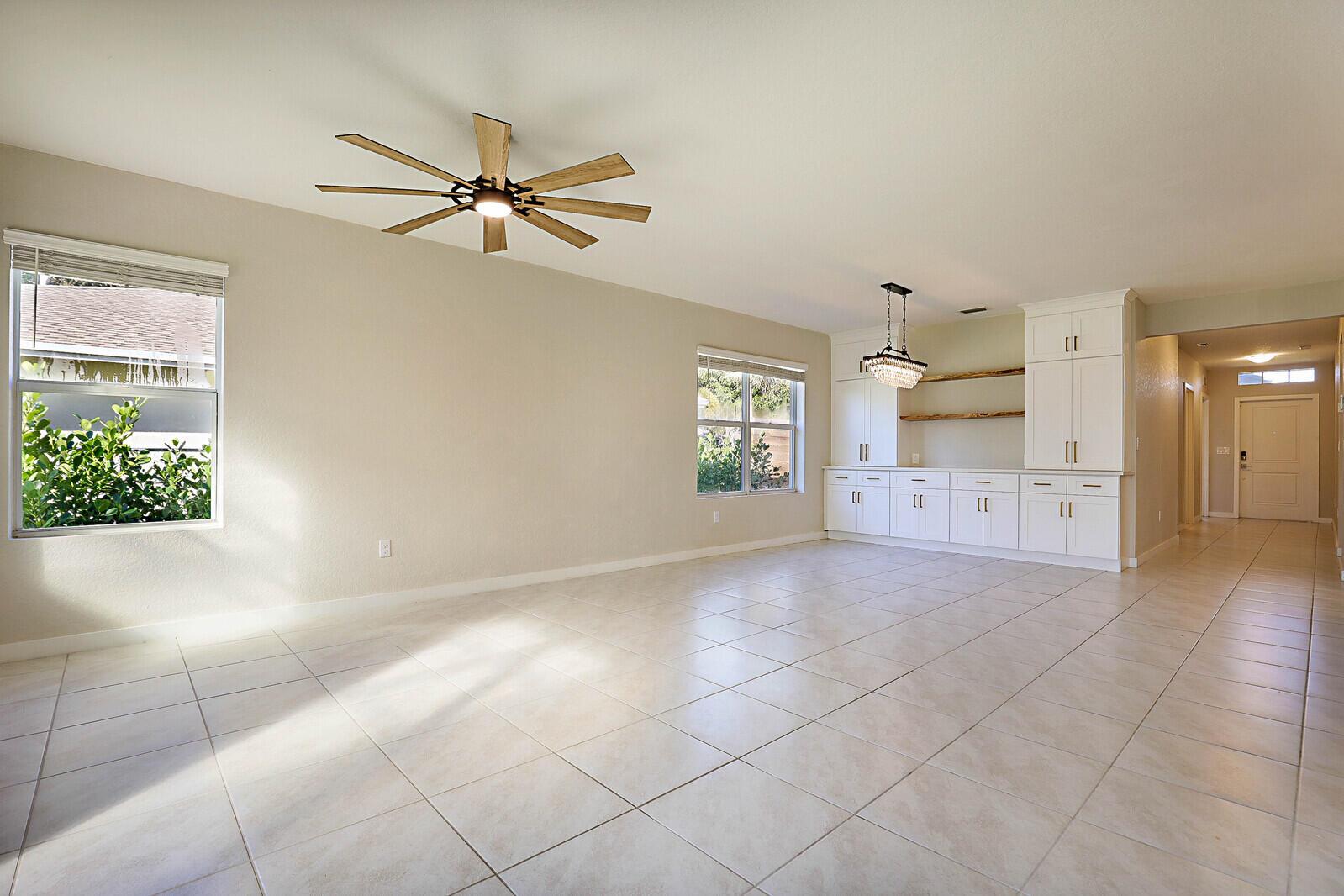 6946 Palm Garden Street