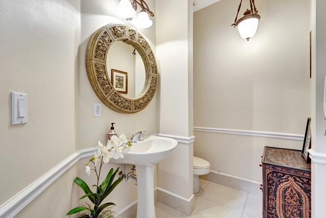 8460 Ironhorse Court