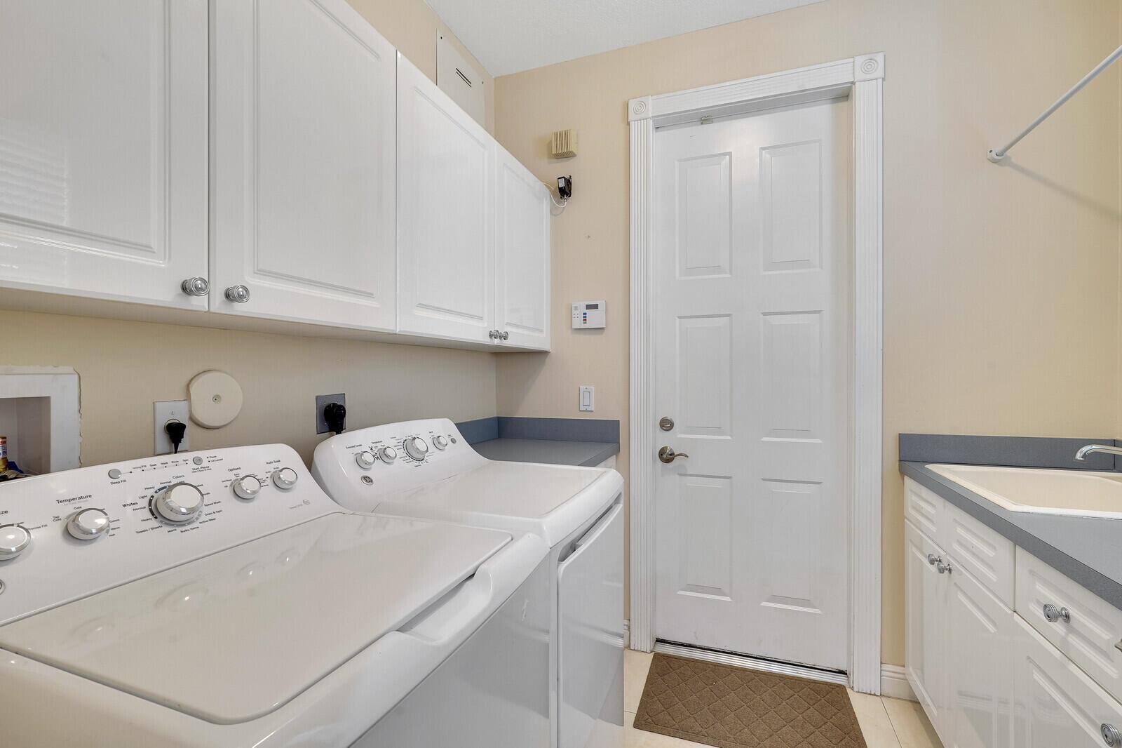 8460 Ironhorse Court