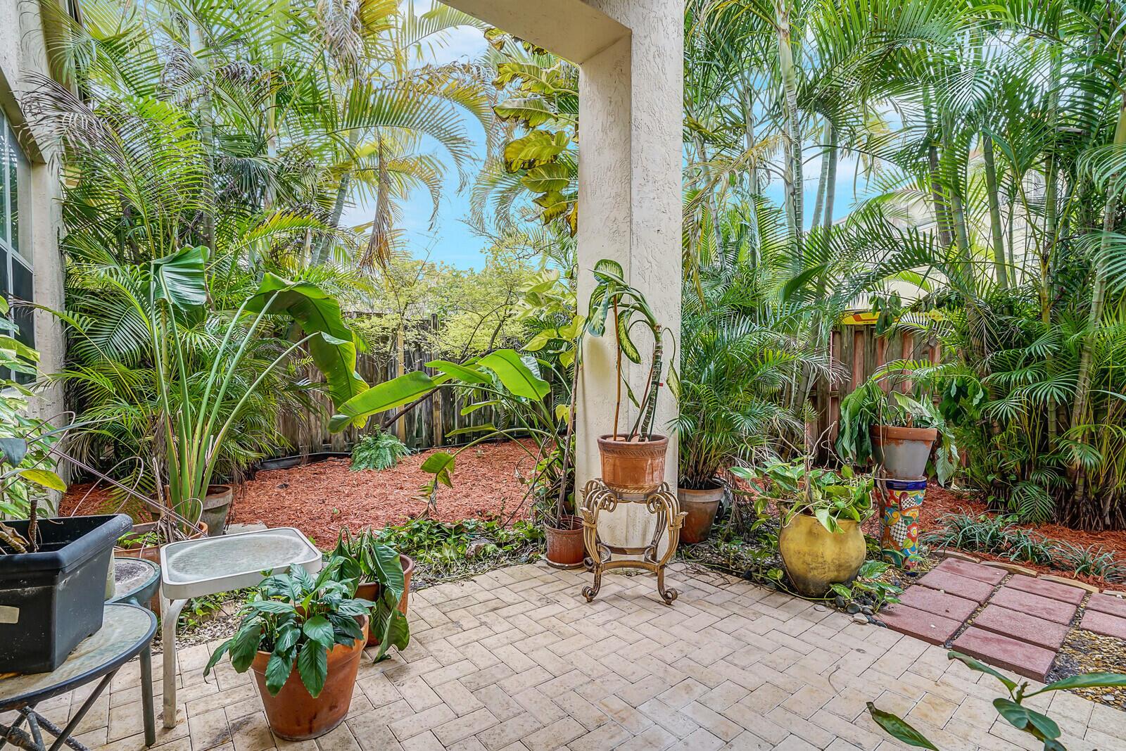 10723 Hidden Bend Way