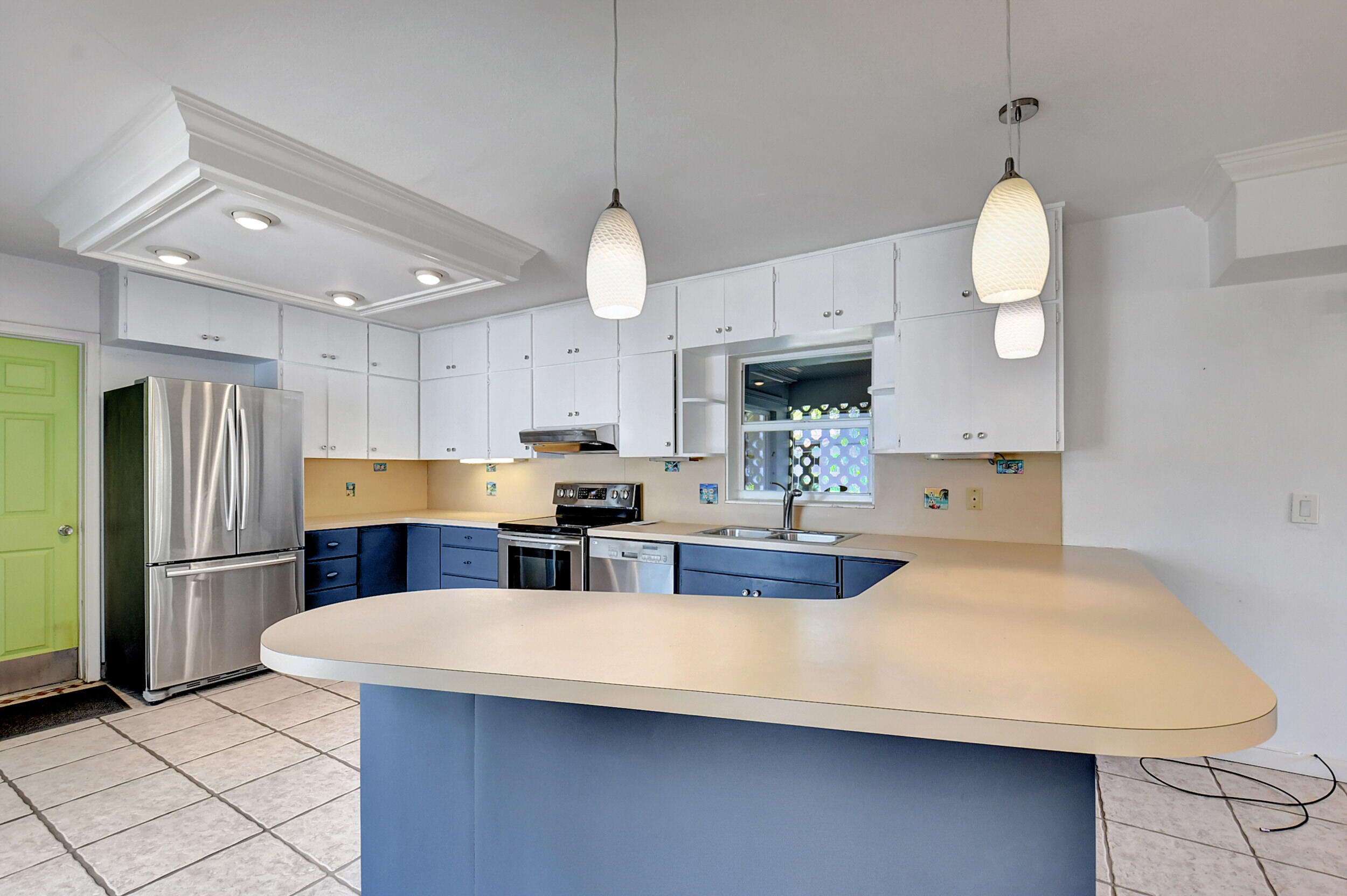 731 SW 28th Avenue