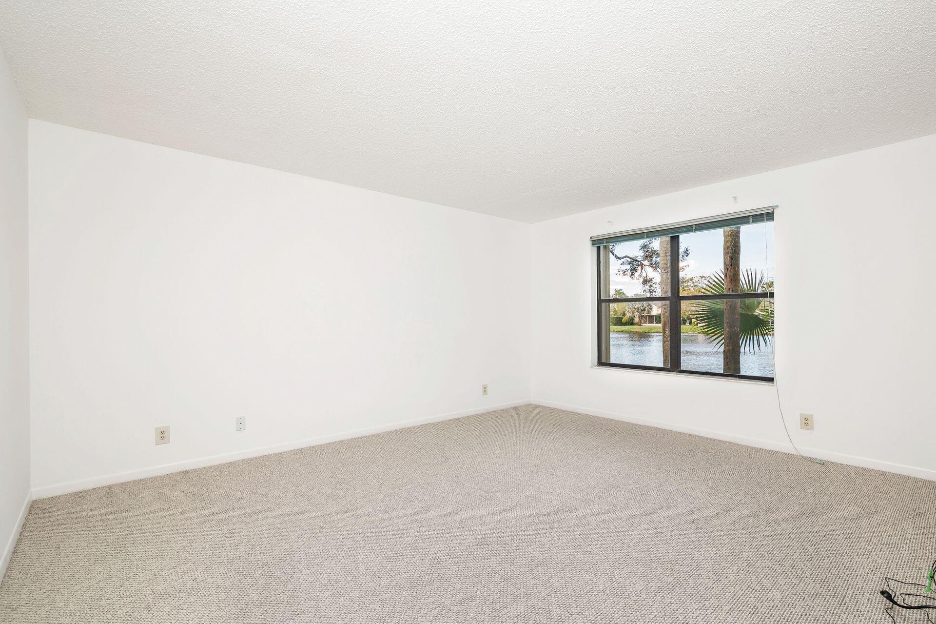 6944 Briarlake Circle 105