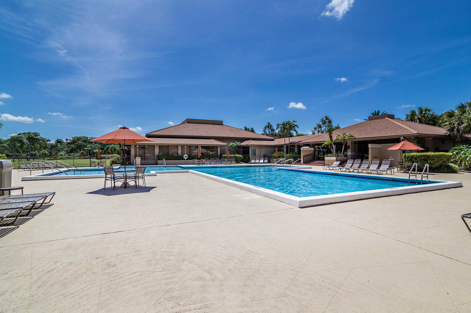 6944 Briarlake Circle 105