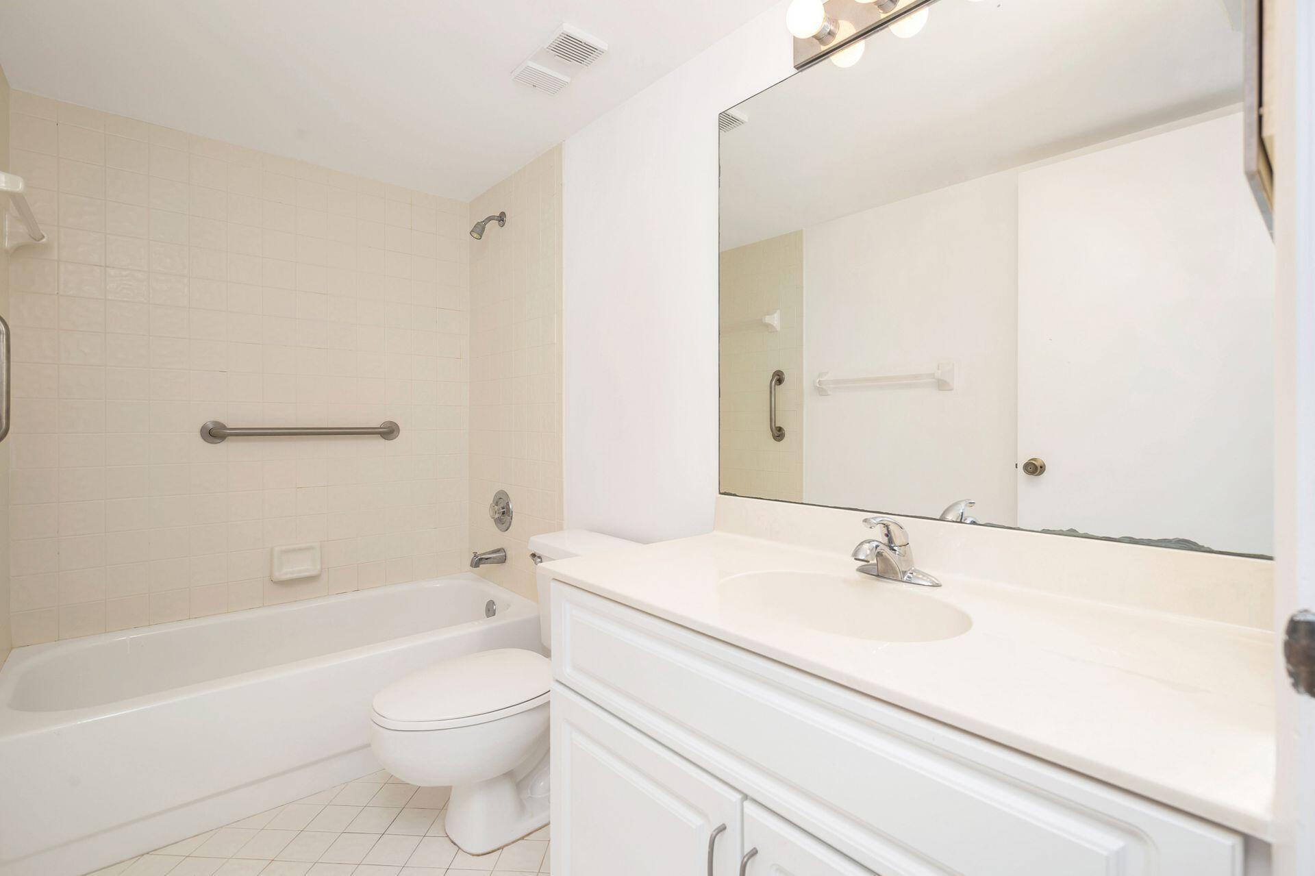 6944 Briarlake Circle 105