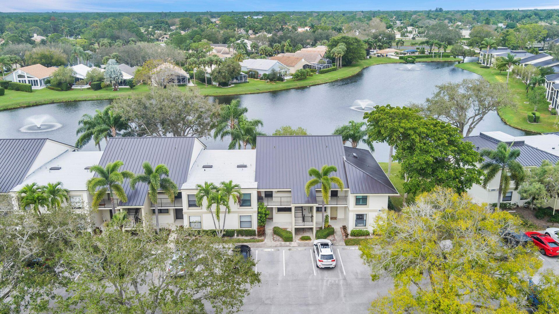 6944 Briarlake Circle 105
