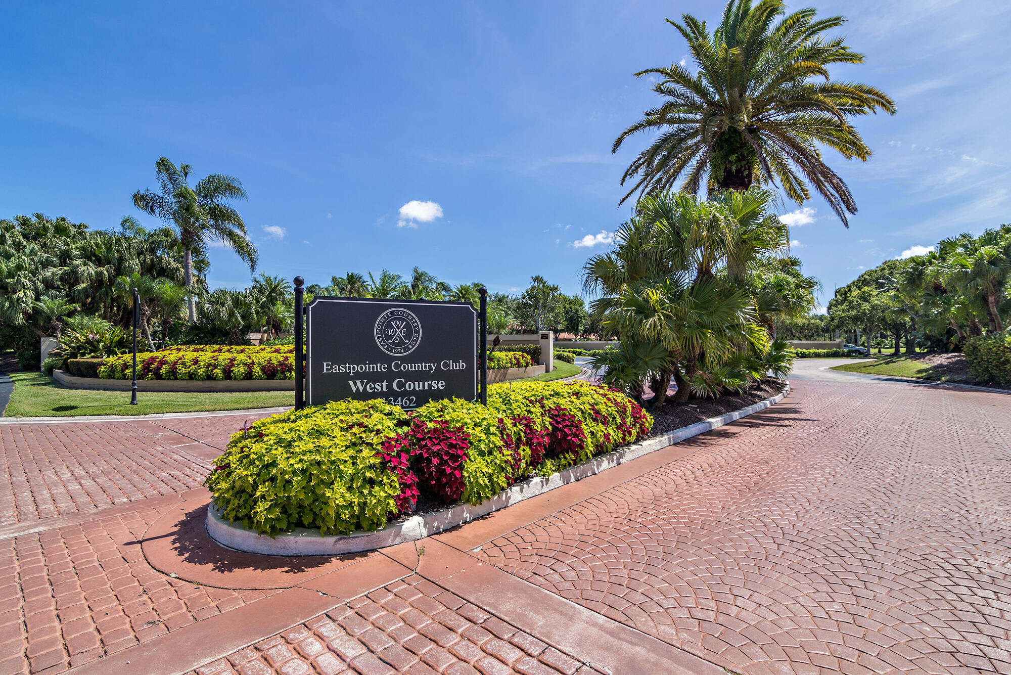 6944 Briarlake Circle 105