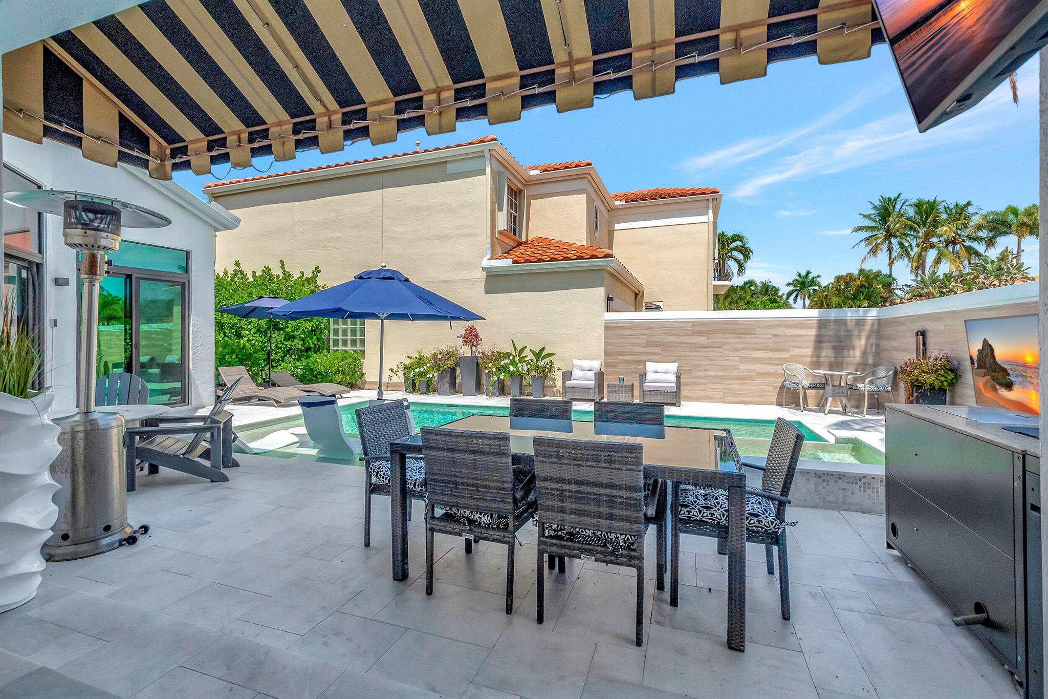 4305 NW 63rd Place