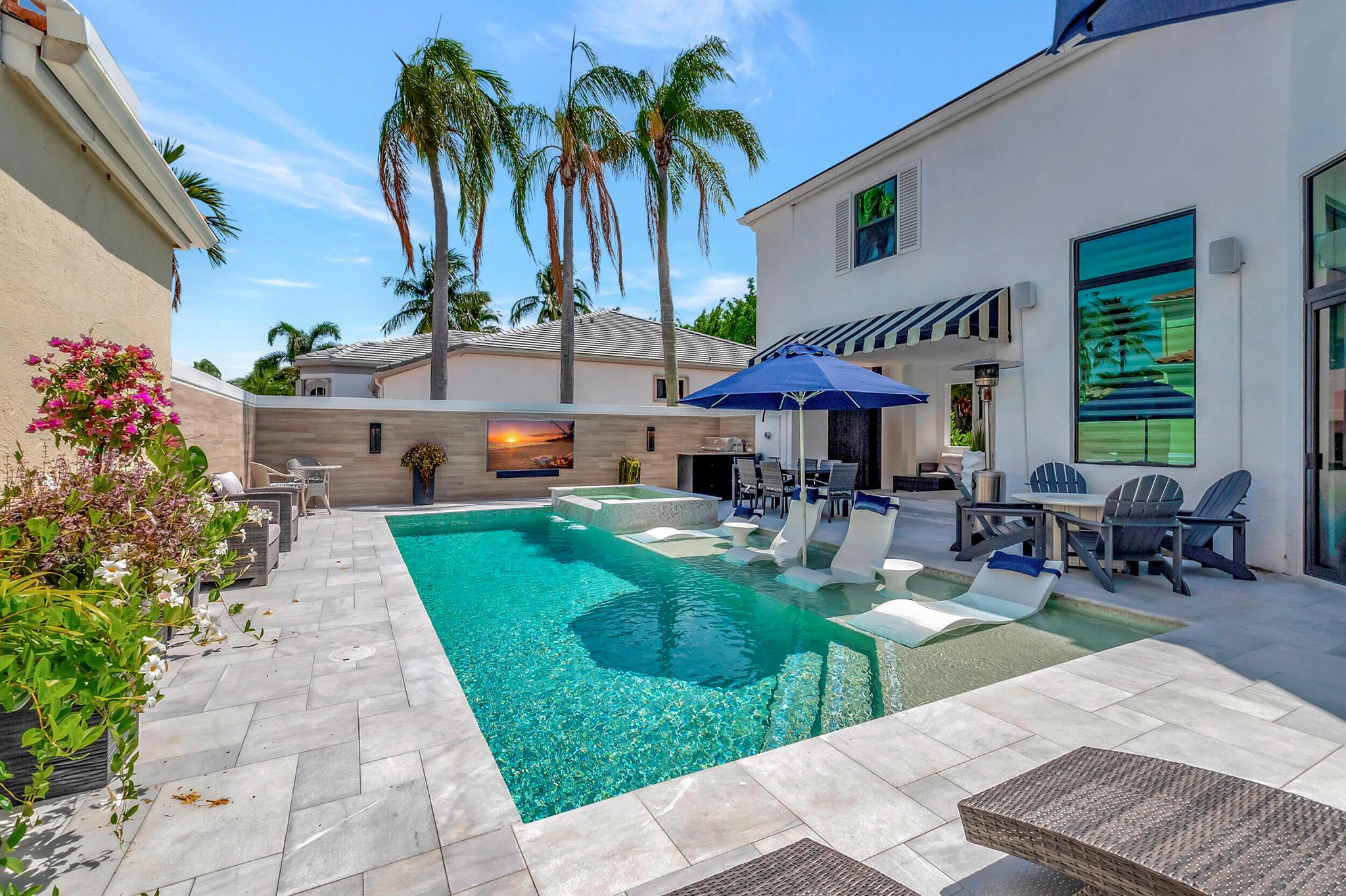 4305 NW 63rd Place