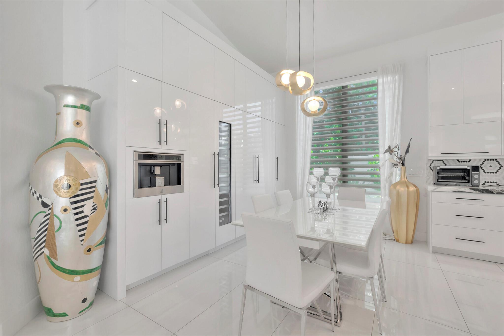 4305 NW 63rd Place
