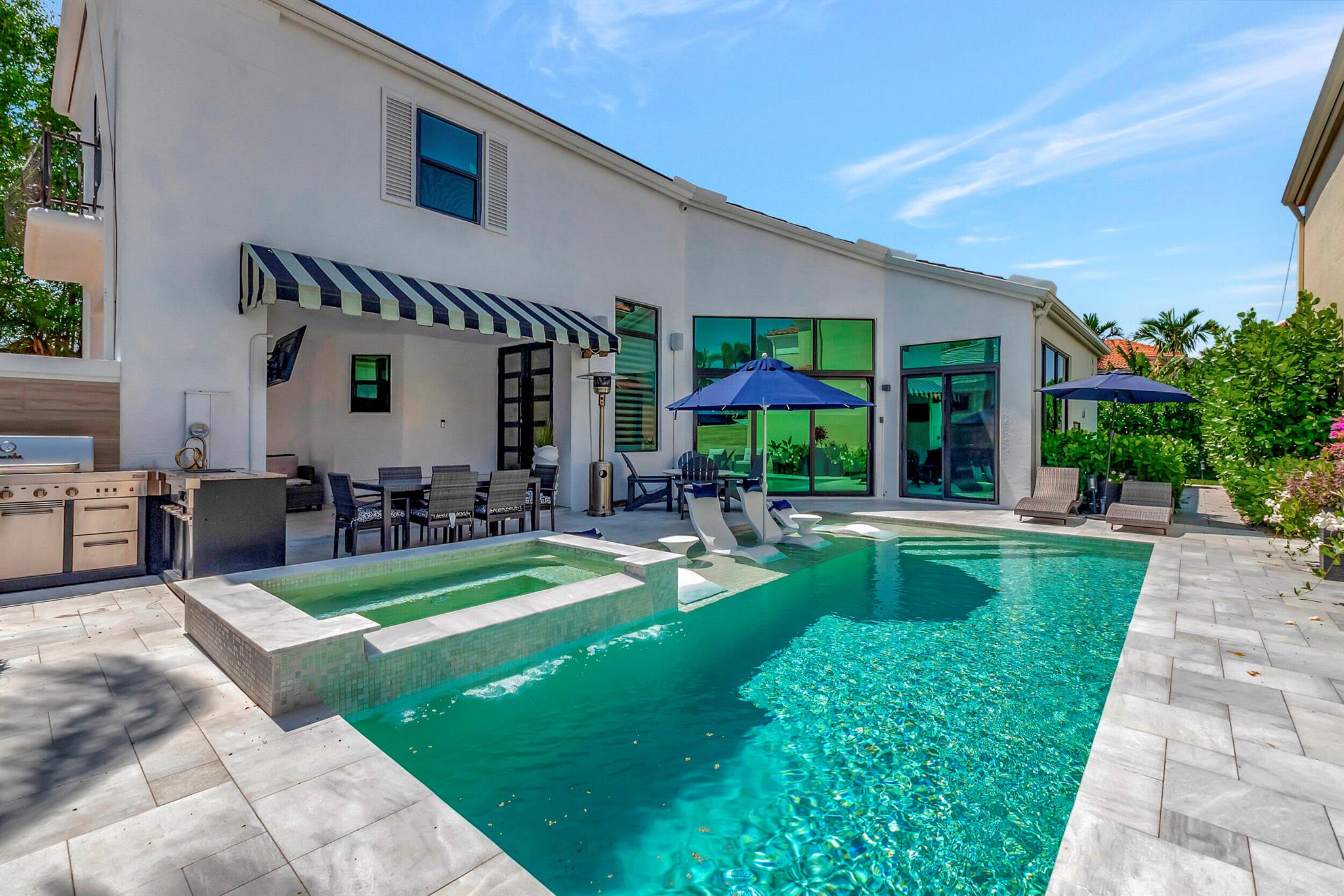 4305 NW 63rd Place