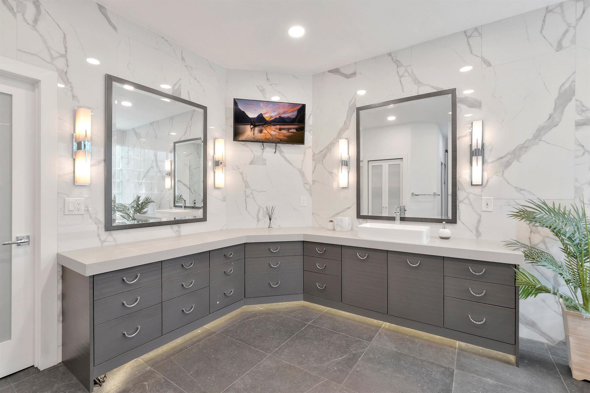 4305 NW 63rd Place