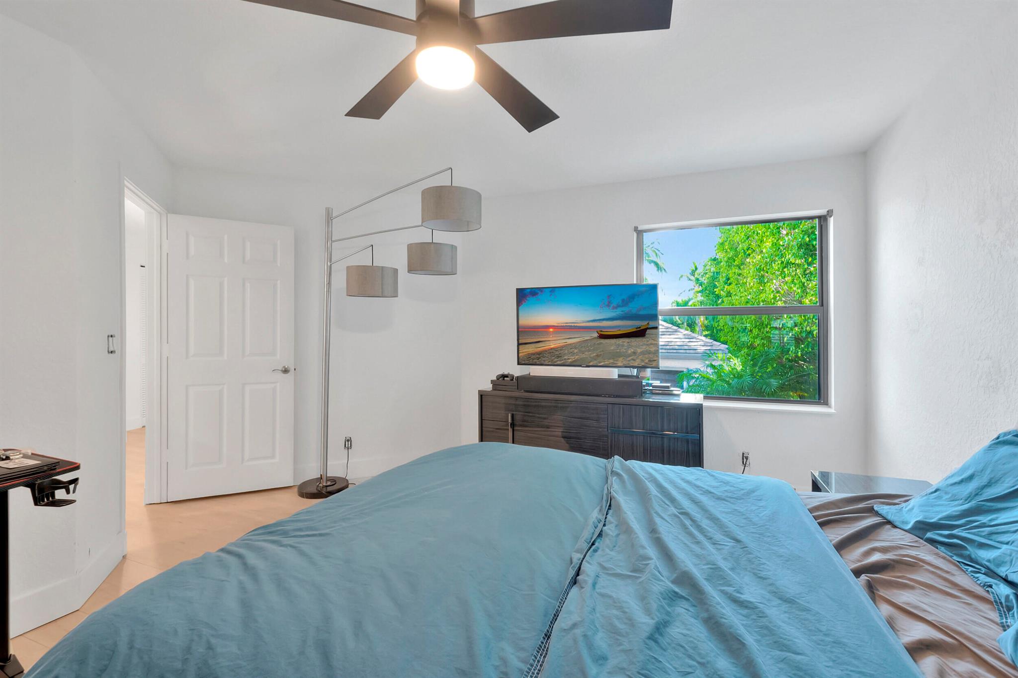 4305 NW 63rd Place