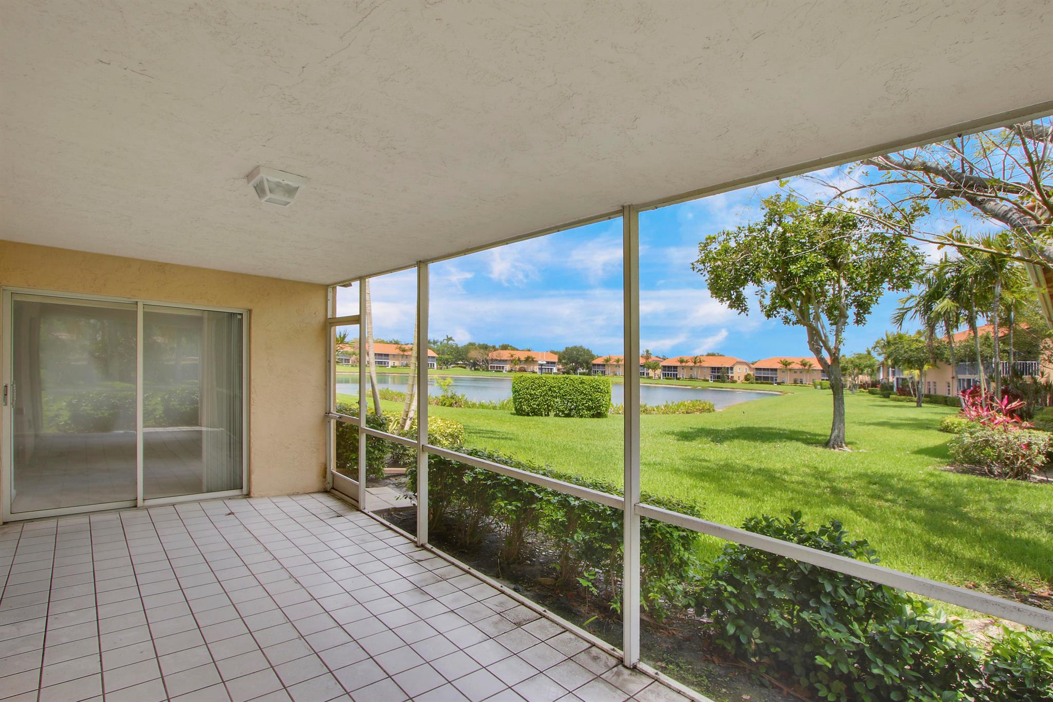 9989 Harbour Lake Circle Unit: 102