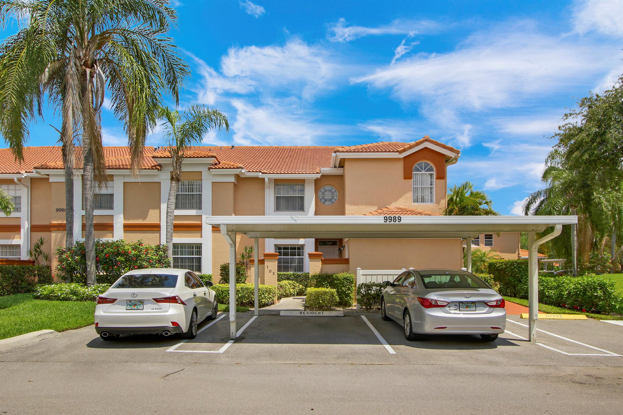 9989 Harbour Lake Circle Unit: 102