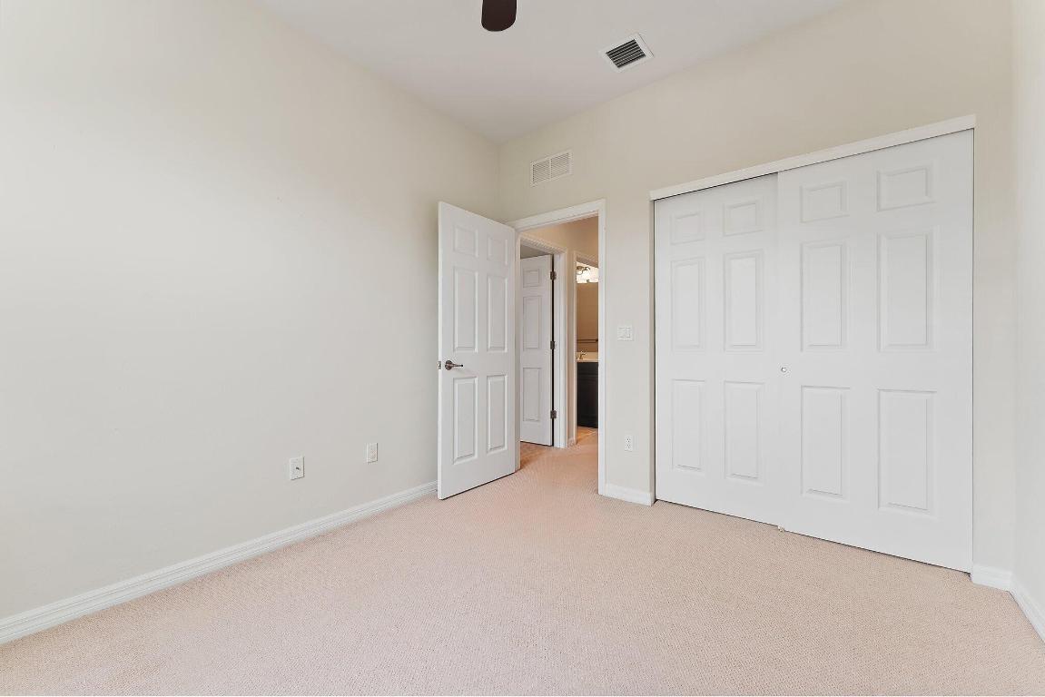 3273 E Mallory Boulevard