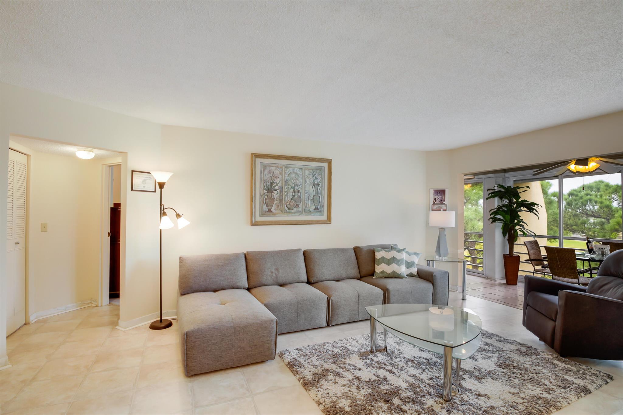 3755 Via Poinciana 604