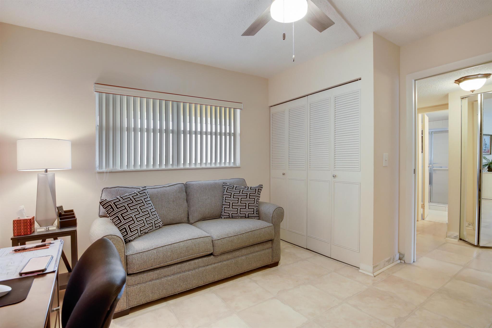 3755 Via Poinciana 604