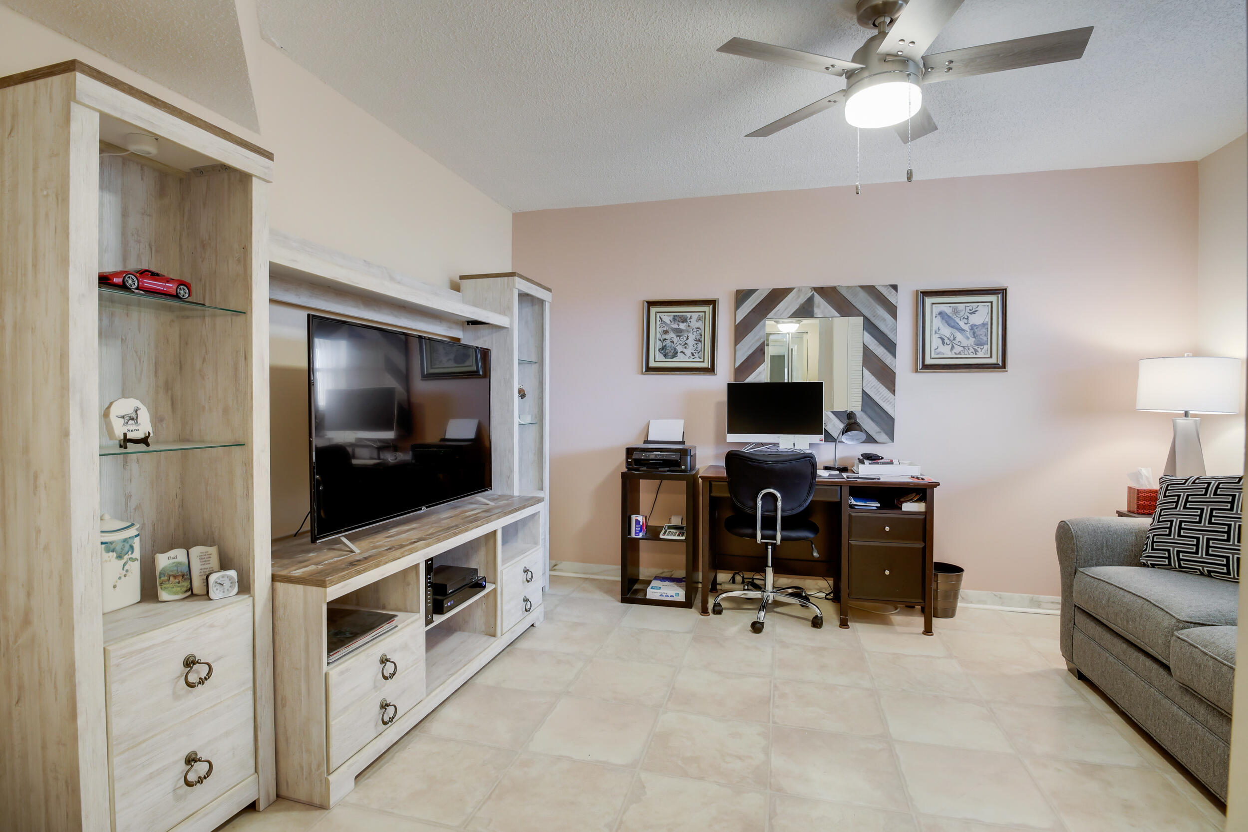 3755 Via Poinciana 604