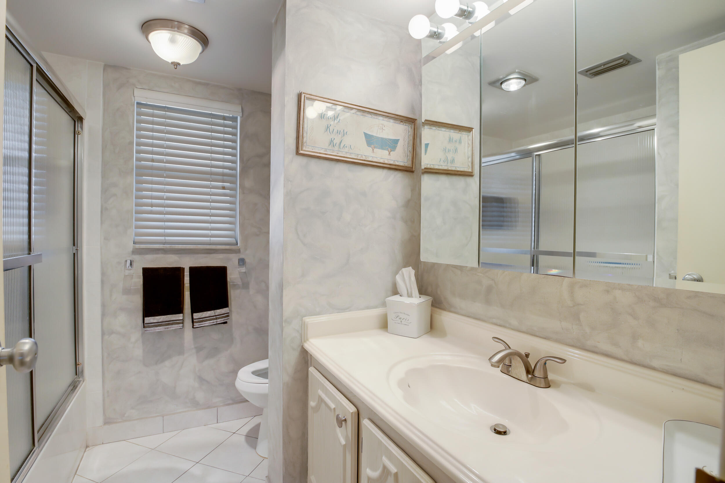 3755 Via Poinciana 604
