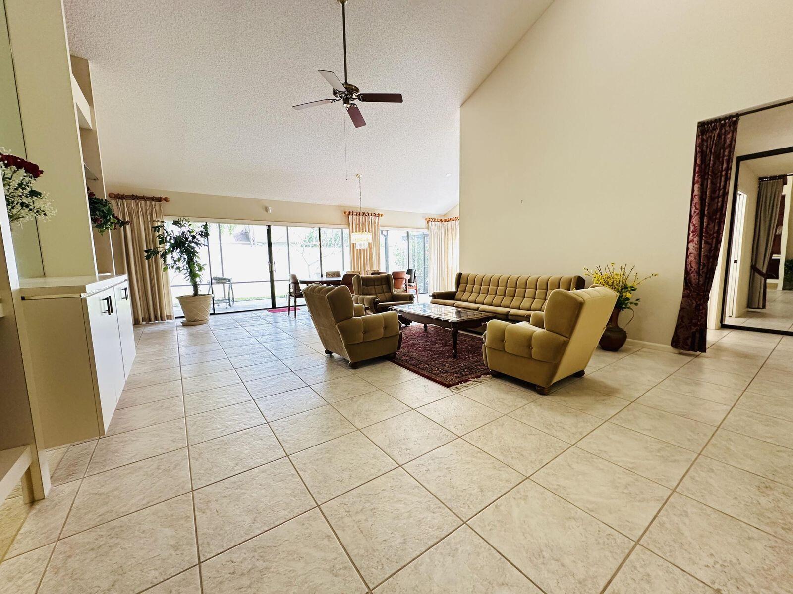 129 Harbourside Circle