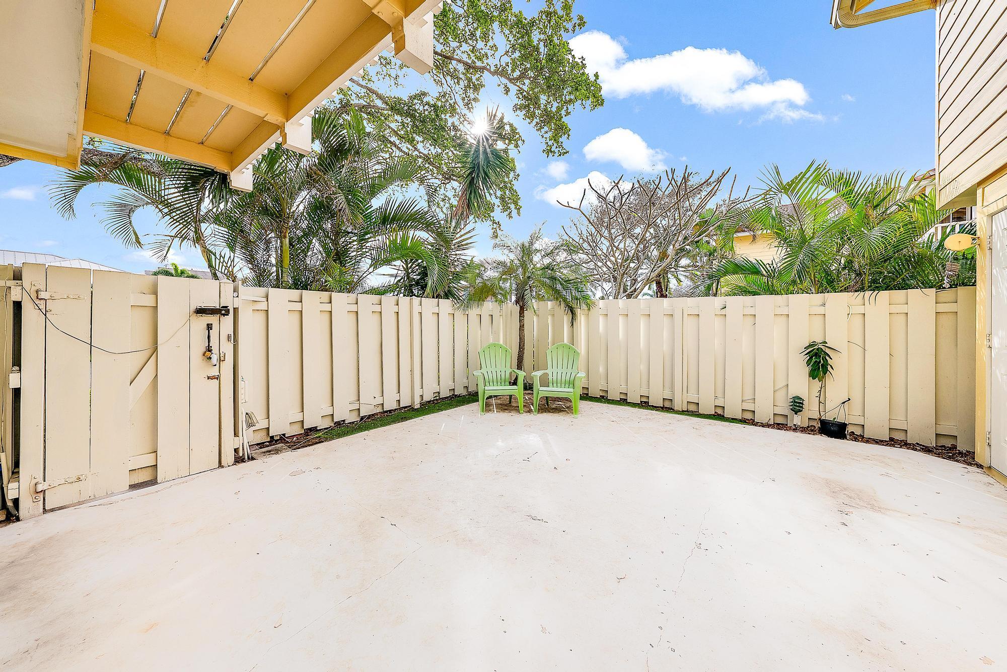 258 Seabreeze Circle