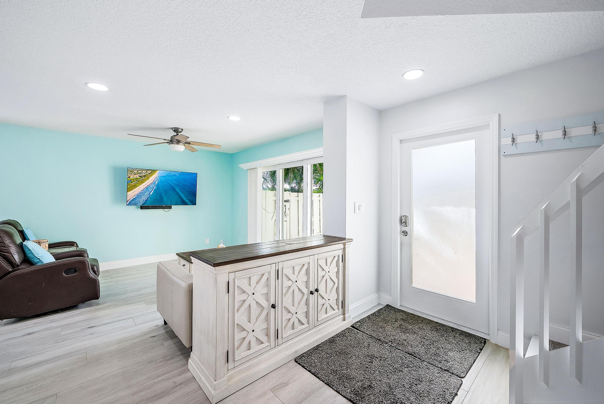 258 Seabreeze Circle