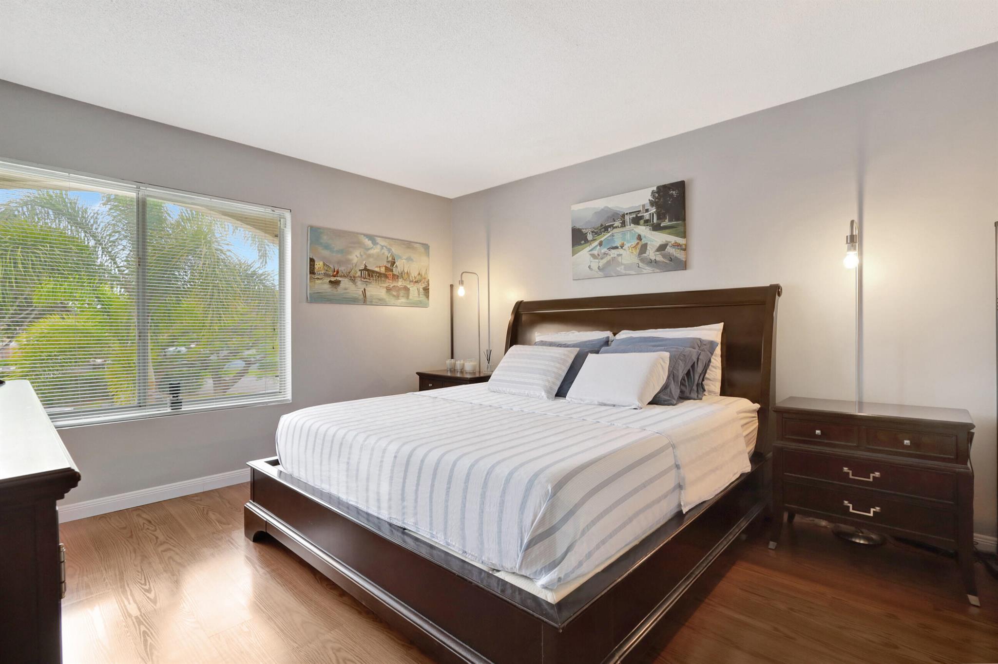 815 W Boulevard 1-206