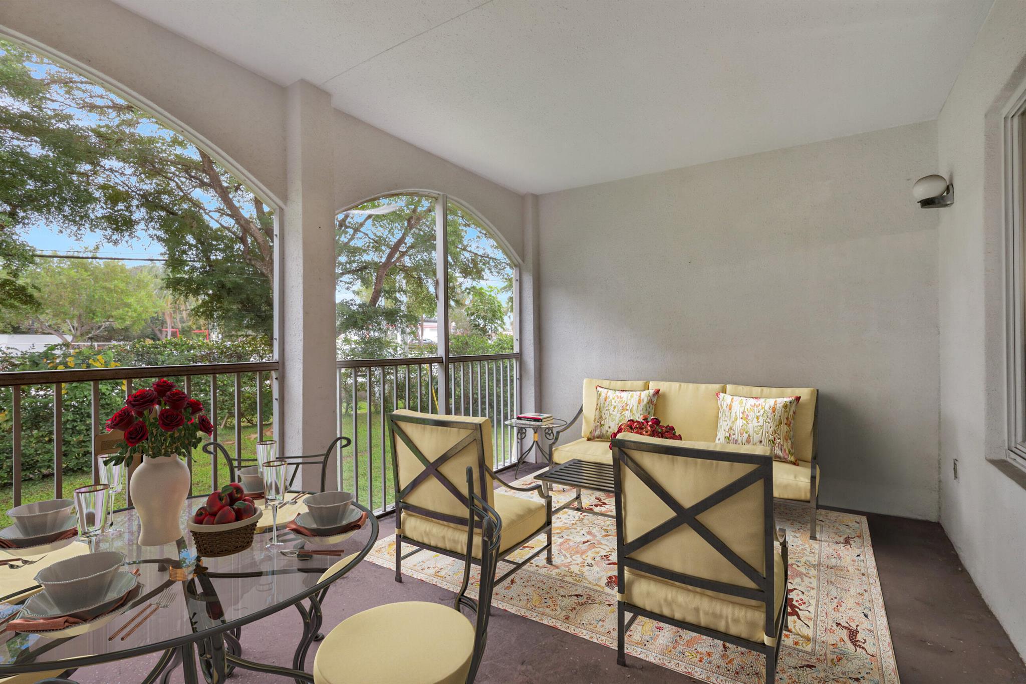 815 W Boulevard 1-206