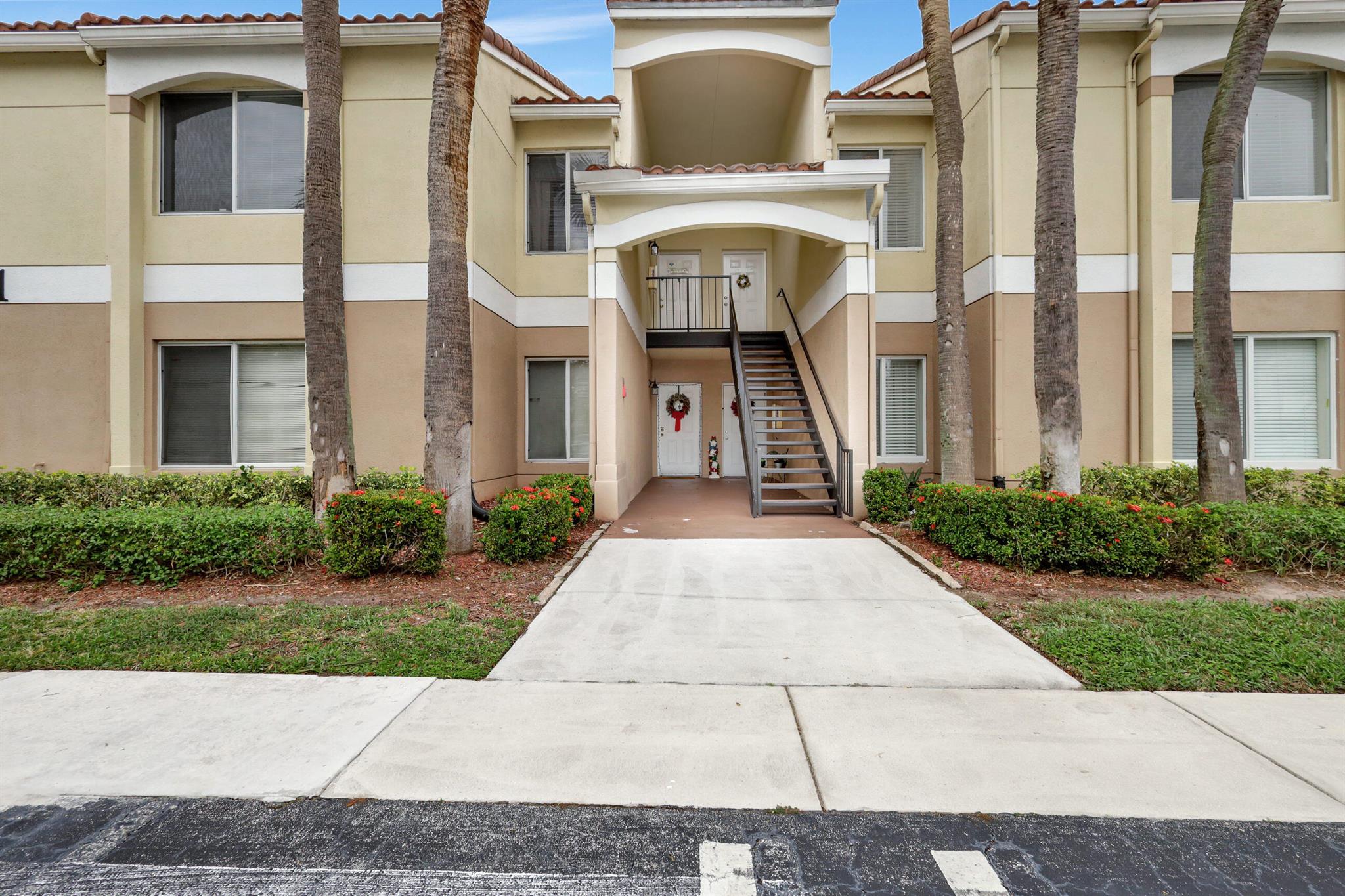 815 W Boulevard 1-206
