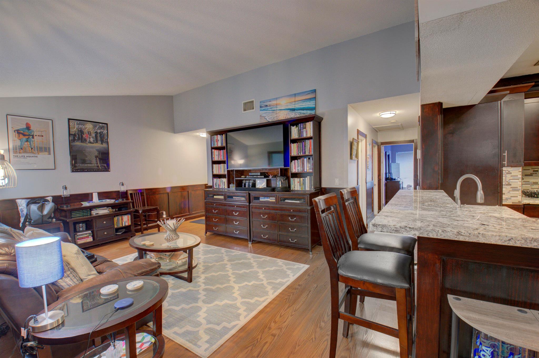 815 W Boulevard 1-206