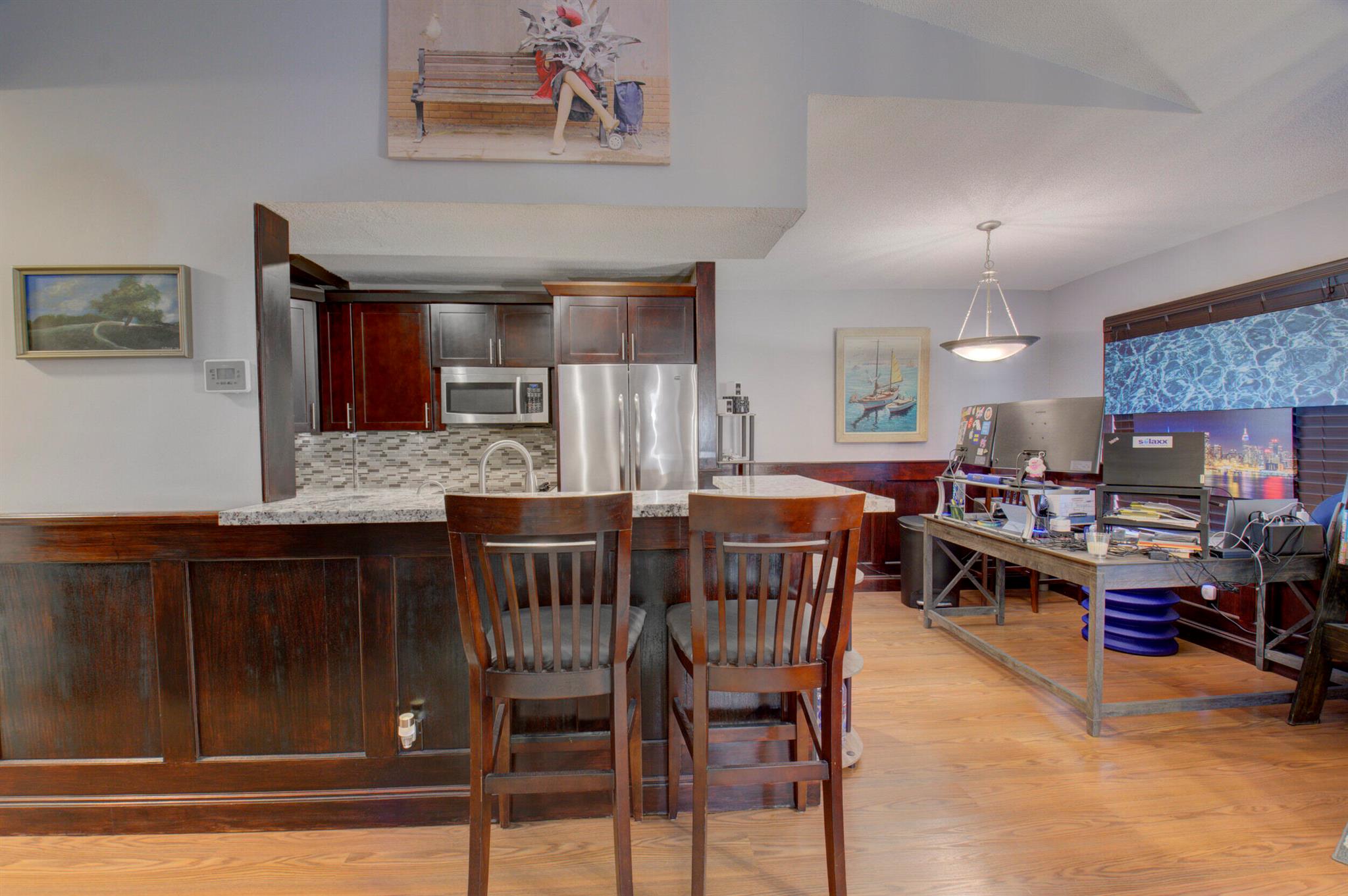 815 W Boulevard 1-206