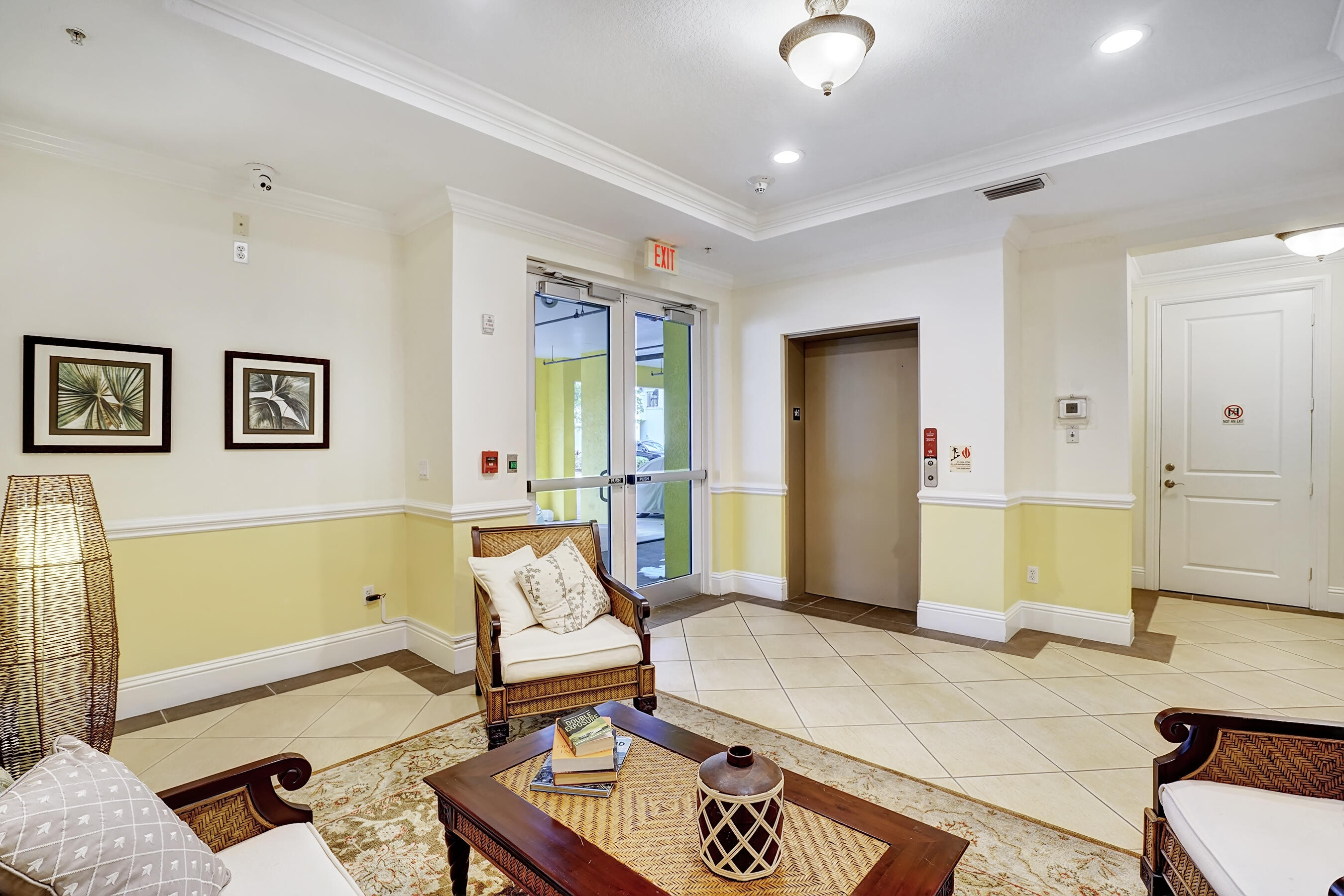 226 N Latitude Circle 301