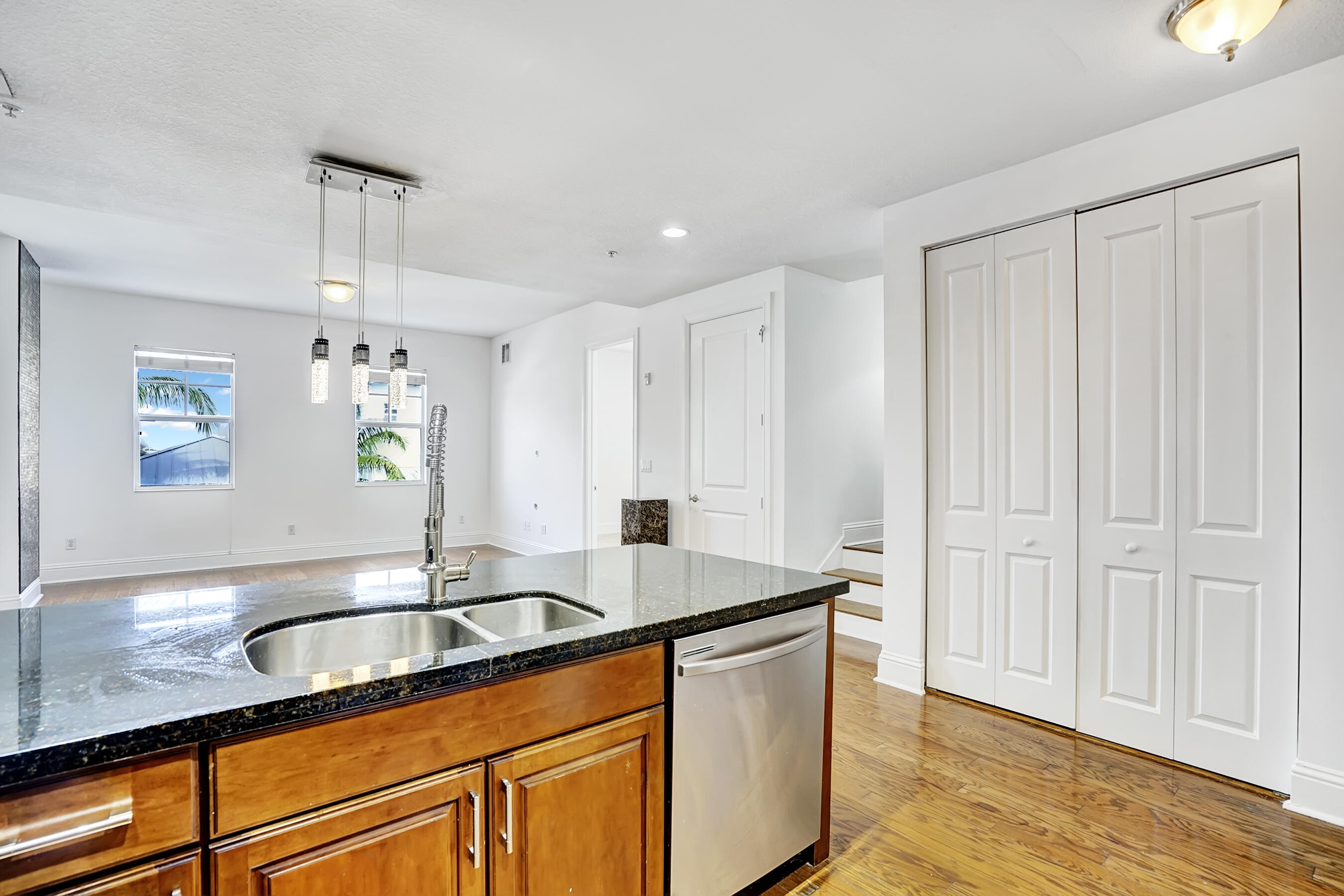 226 N Latitude Circle 301