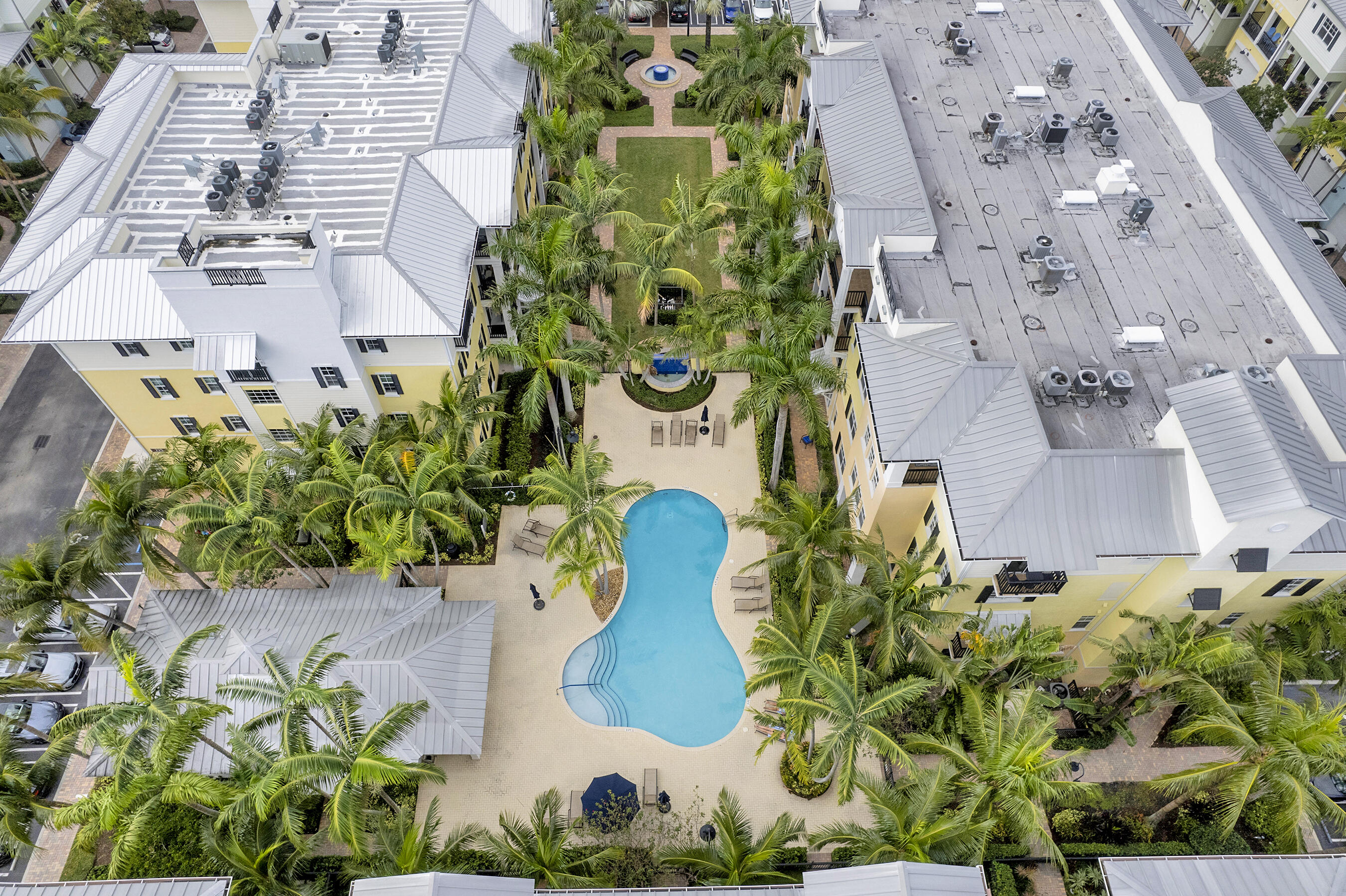 226 N Latitude Circle 301