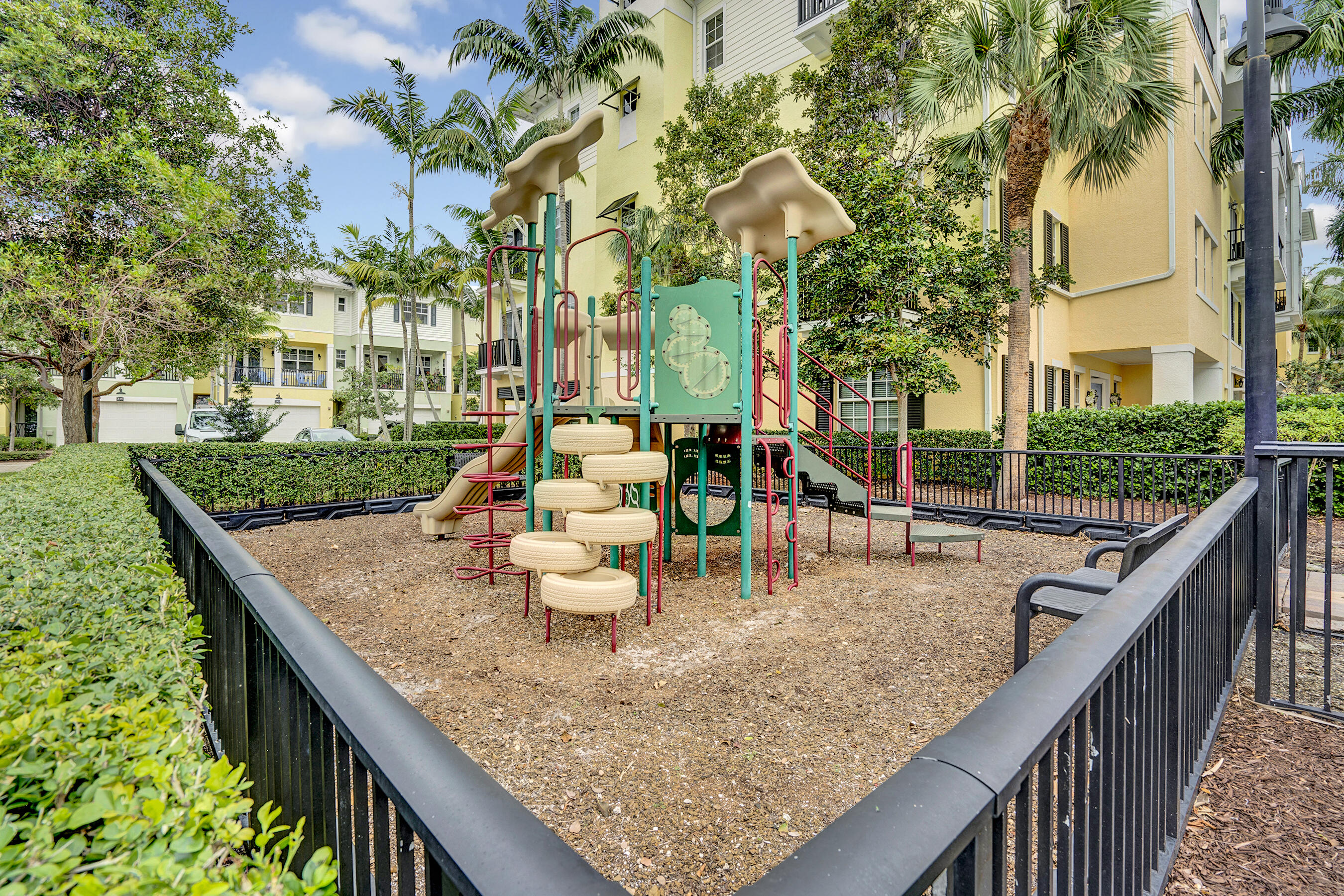 226 N Latitude Circle 301