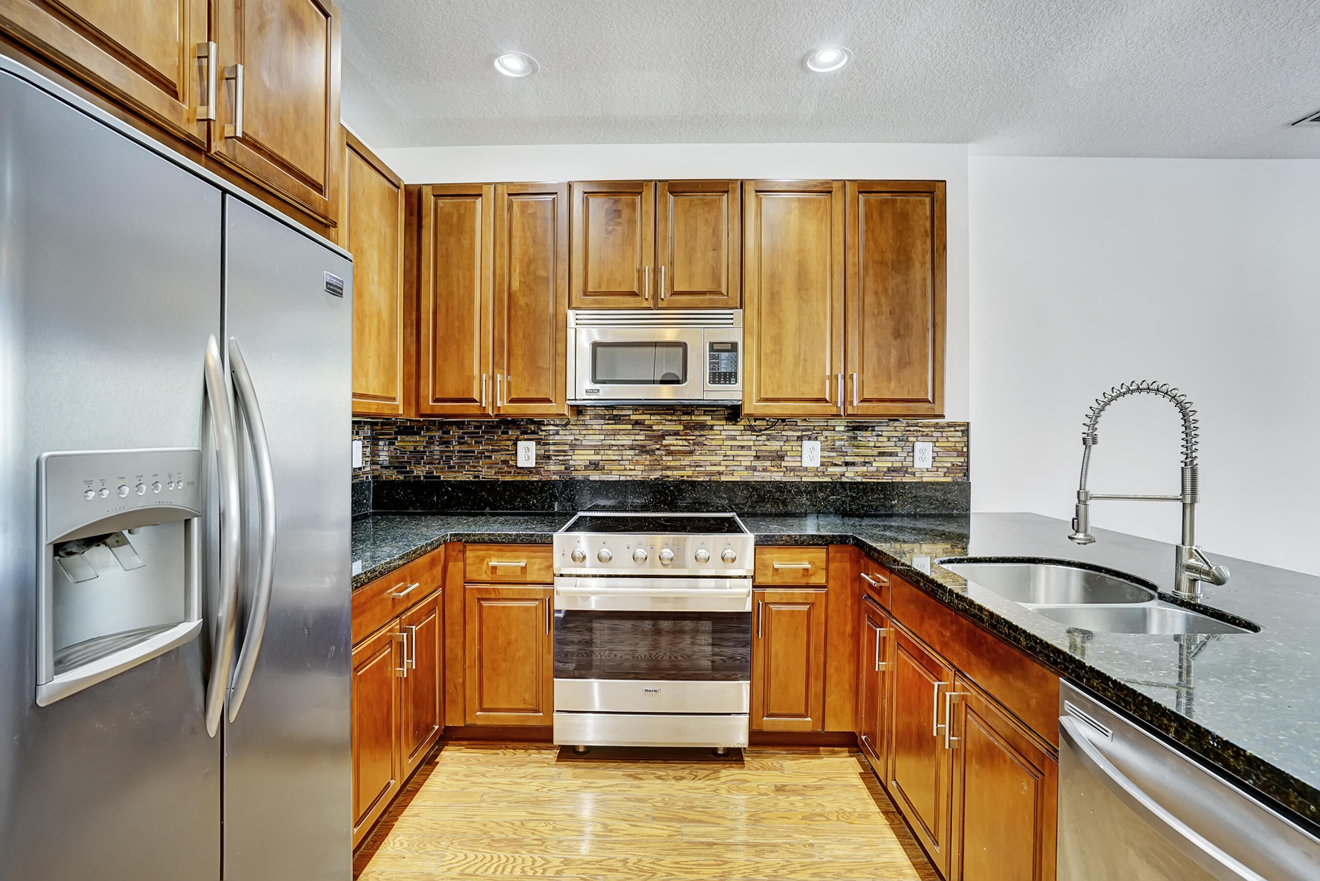 226 N Latitude Circle 301