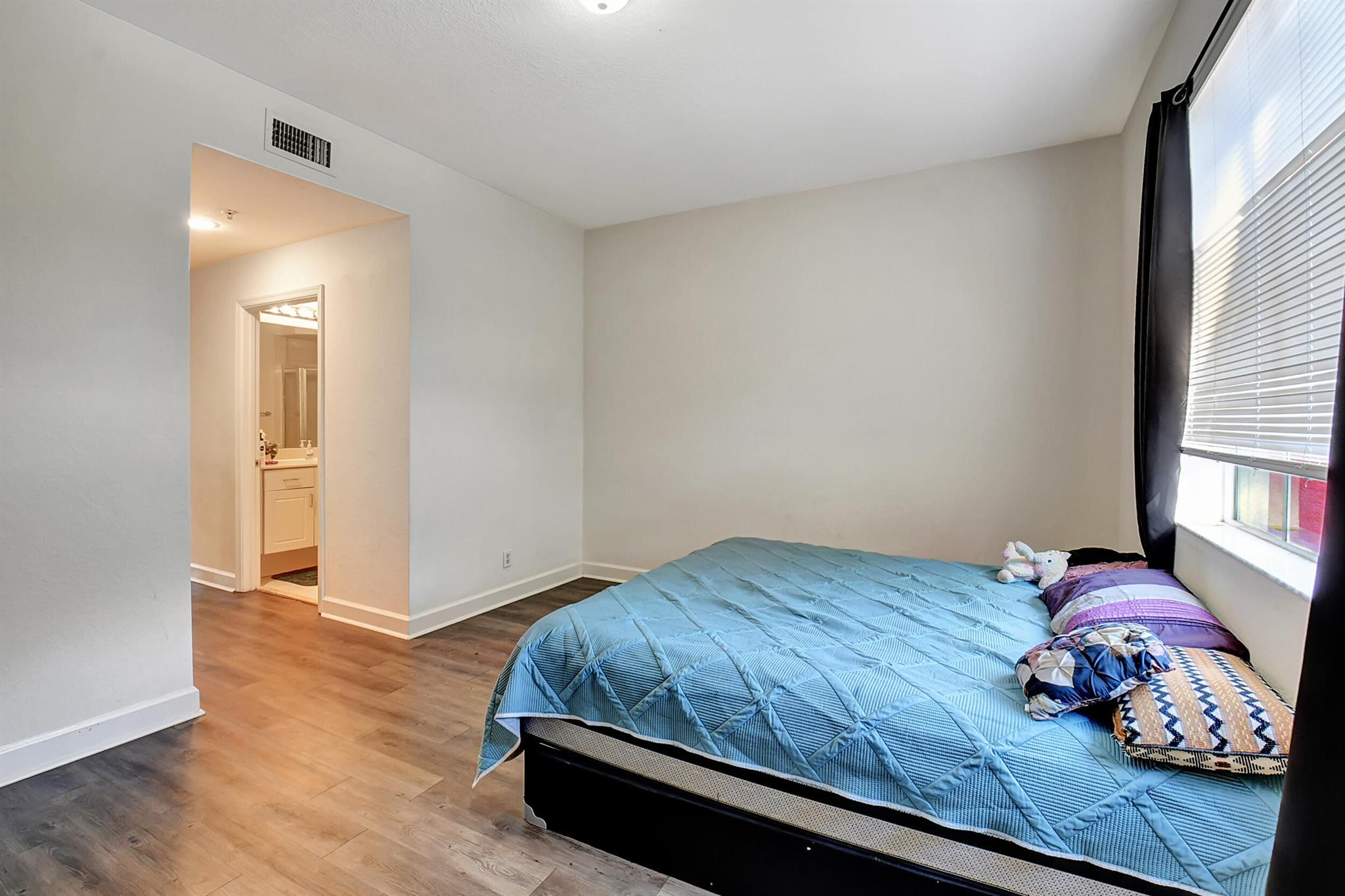 411 Bayfront Drive