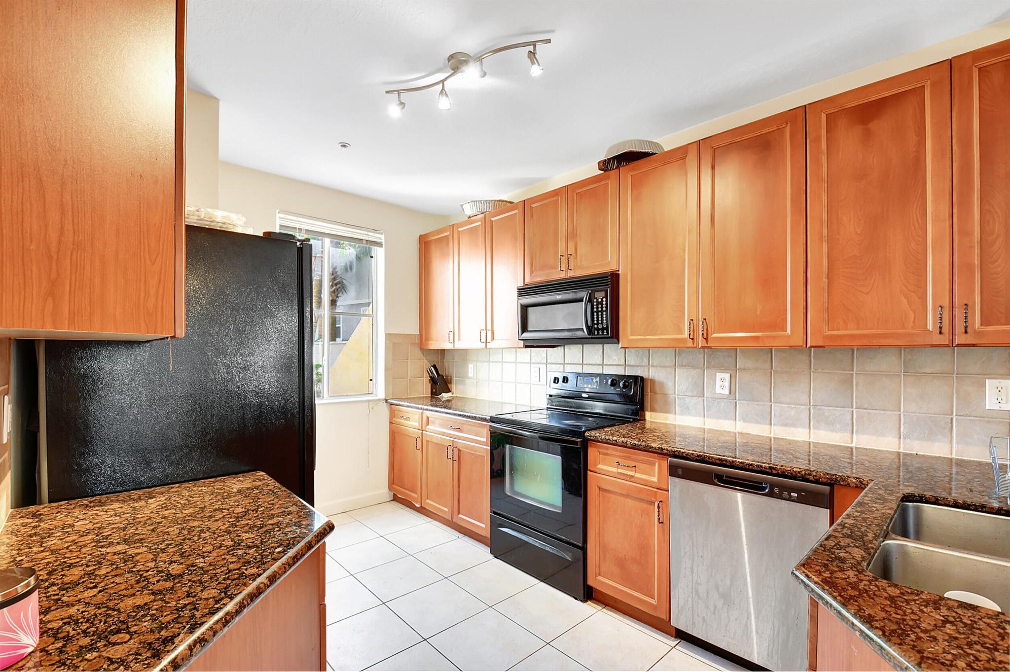 411 Bayfront Drive