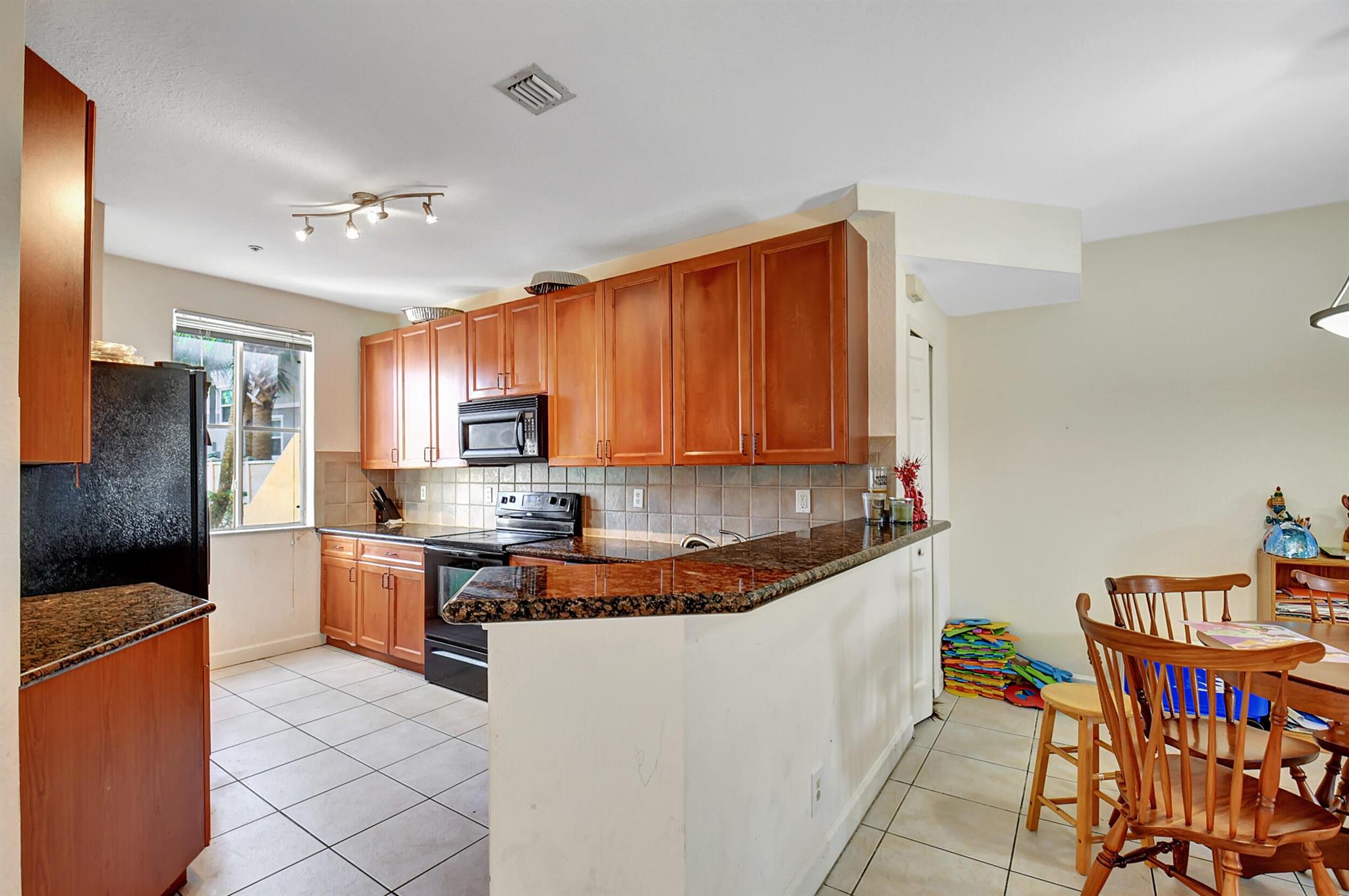 411 Bayfront Drive