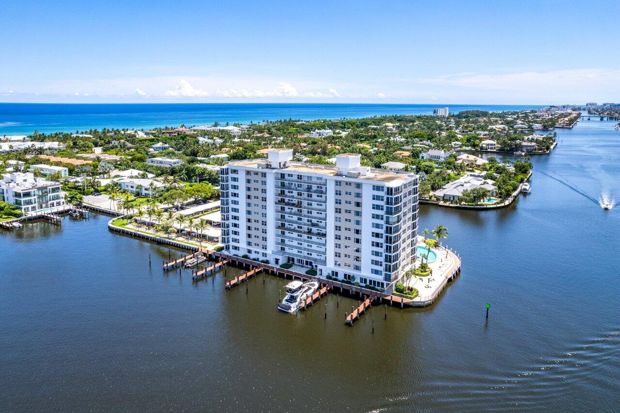 400 Seasage Drive 305