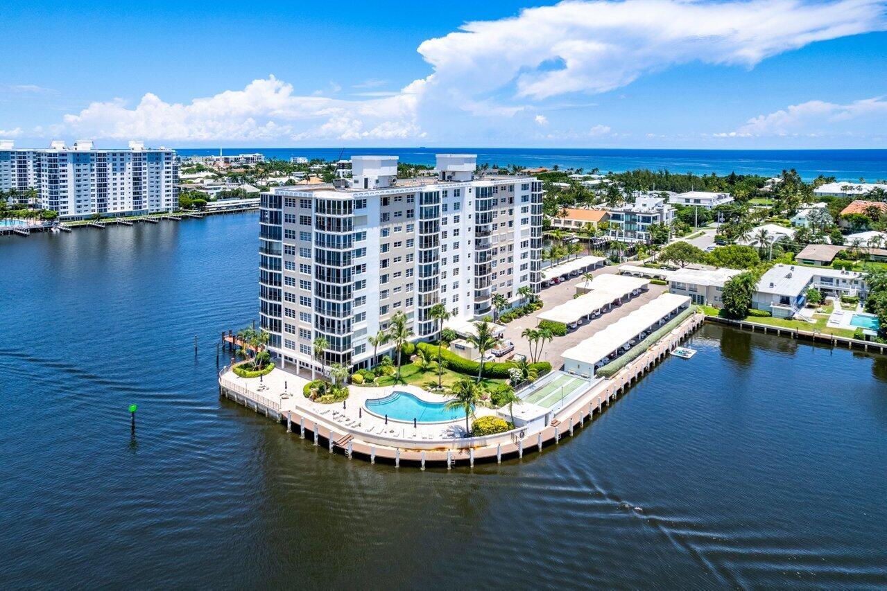400 Seasage Drive 305