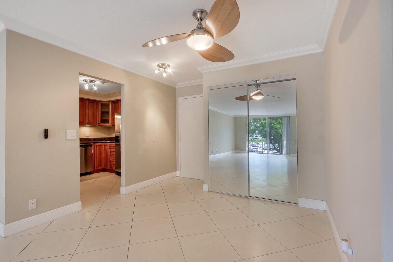 470 Executive Center Drive 2j