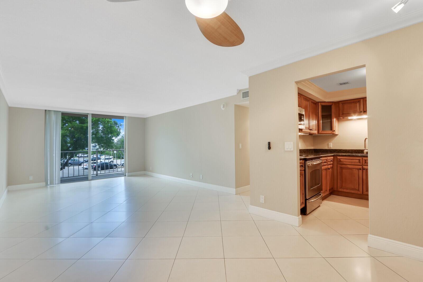 470 Executive Center Drive 2j