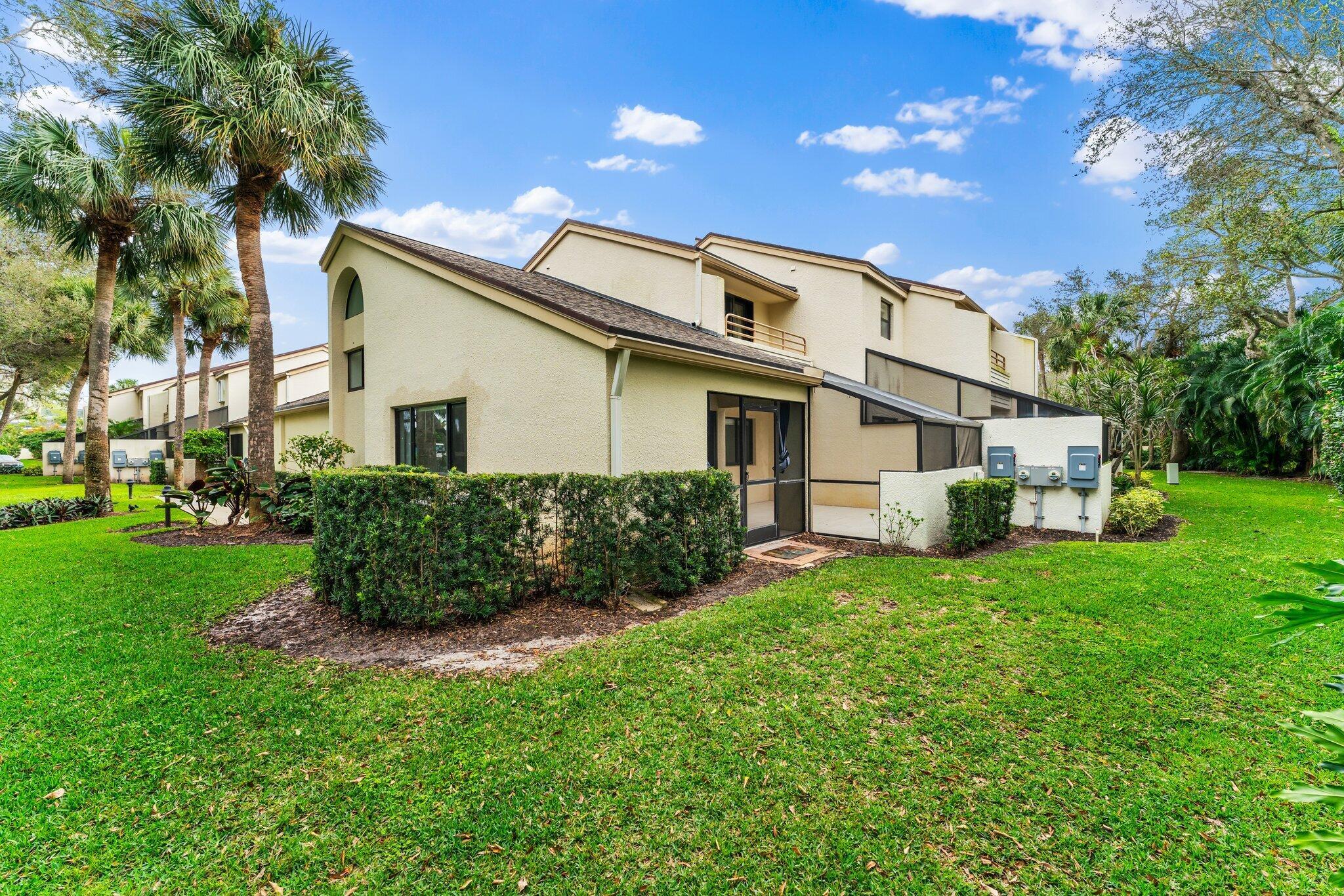 211 Oak Harbour Drive