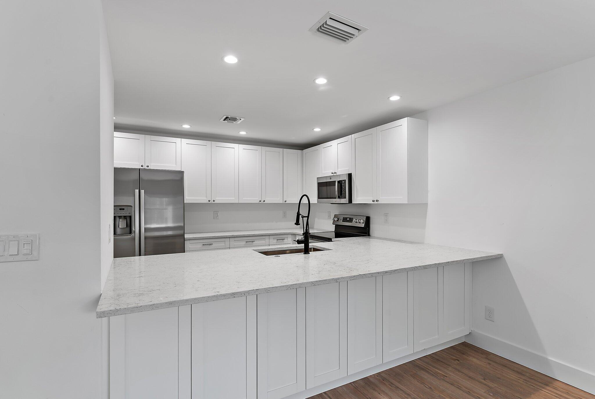 211 Oak Harbour Drive